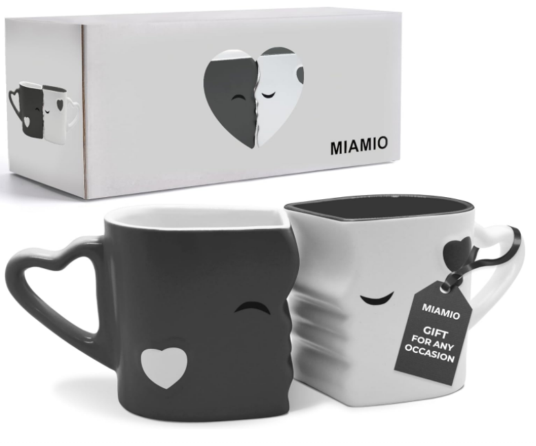 Cute Kissing Mugs - gift ideas for a 1 year anniversary